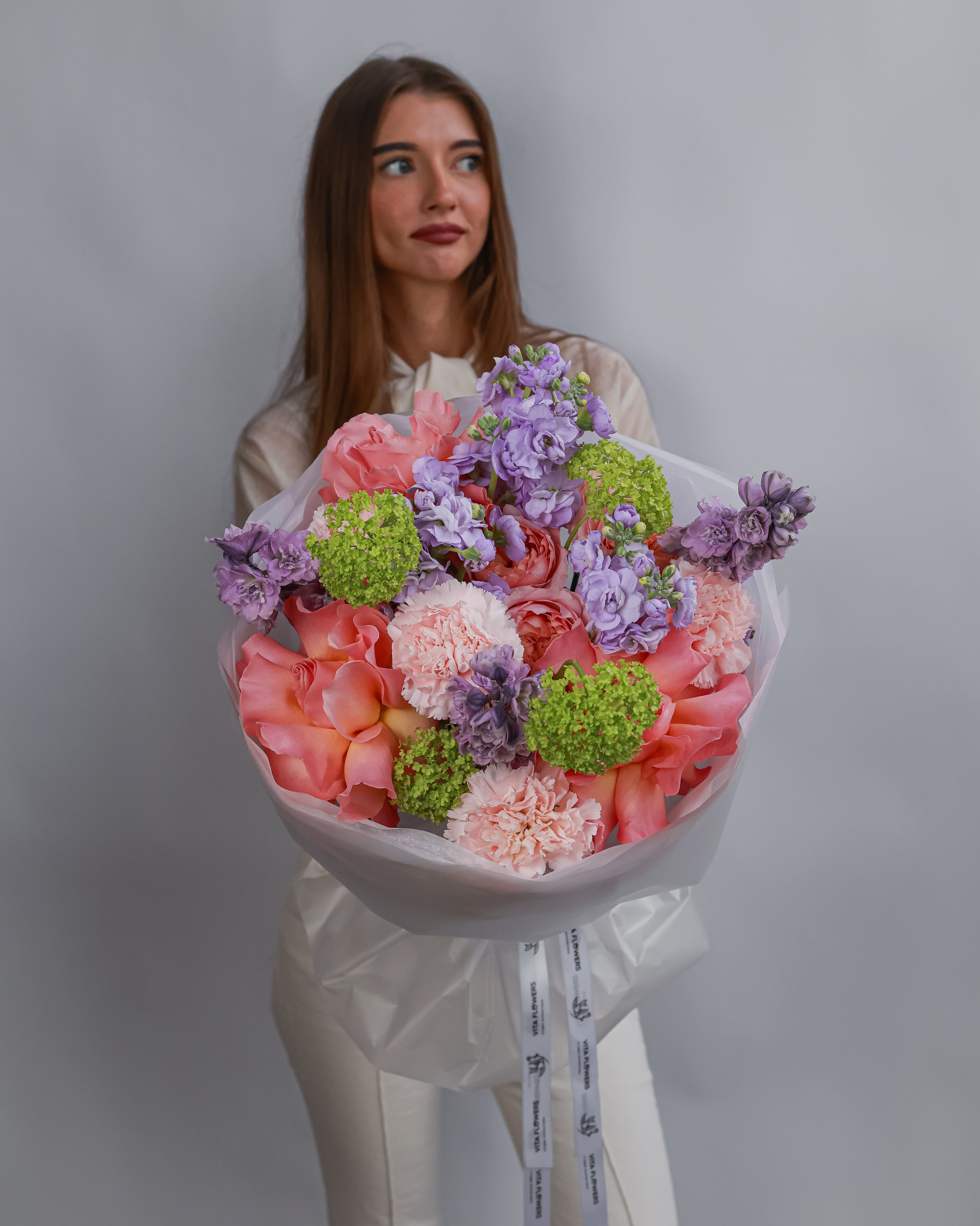 букет для мамы дорогие цветы